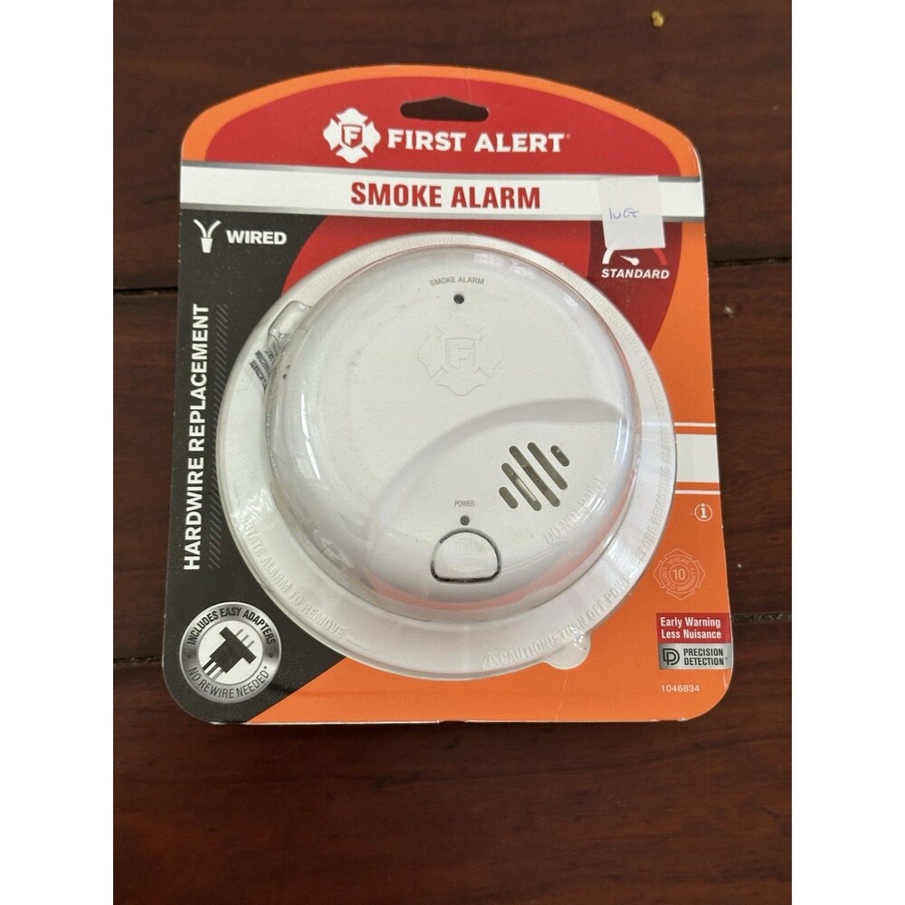 First Alert - Smoke Alarm - Wired - Quick Connect Plug Battery Backup 🔥🔥🔥
